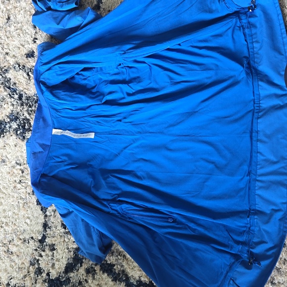 Lululemon "Run Bandit" Women's Size 12 Hooded Running Jacket - Picture 6 of 7